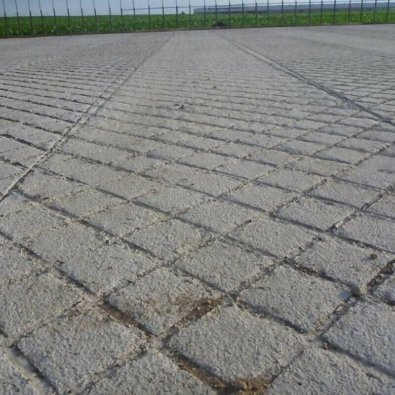 Wide Non-Slip Diamond Rock 'N Roller Imprint Stamp - 35-3/4" Marshalltown USA