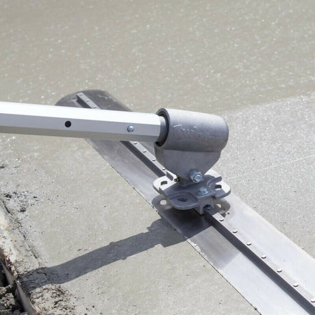 T91 - Twister™ Bull Float Bracket Marshalltown USA 